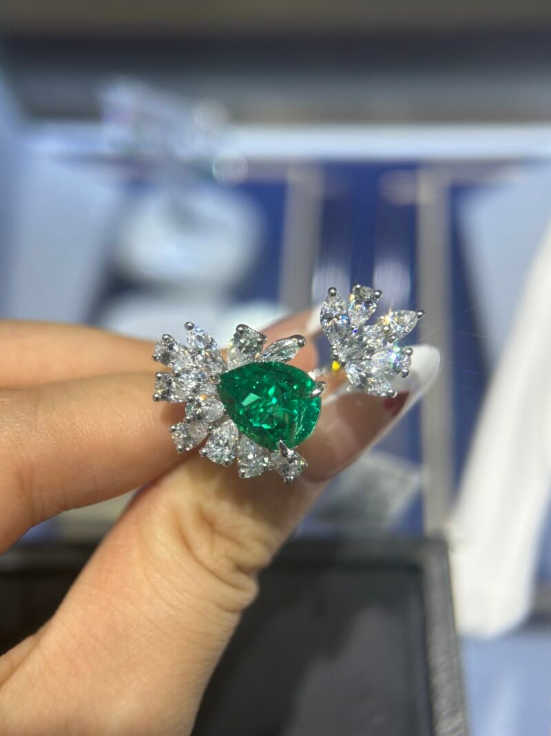 15.Lab-grown colored gemstone ring